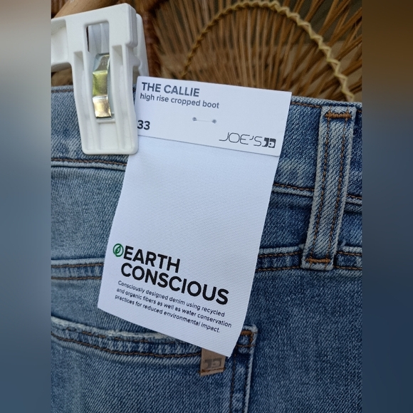 NWT Joe's" Callie High Rise Cropped Boot Blue Distressed Women's Jeans_33 - Picture 5 of 6